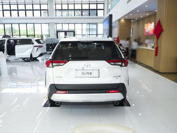 RAV4s