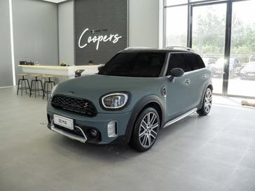 MINI COUNTRYMAN^D