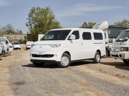 2025款 瑞驰新能源EC75 客运 智驾版 先锋型Ⅰ 41.5kWh