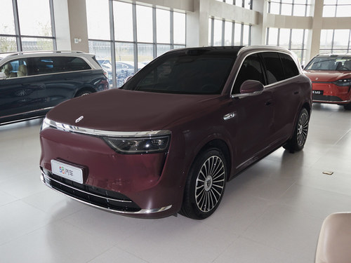 2025款 问界M8 增程 Ultra版 53.4kWh 6座版