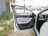 帝豪 2027款  第5代 1.5L i-HEV智擎混动追光版_高清图4