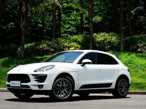 2016款 Macan Macan Turbo 3.6T