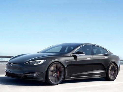 2023款 Model S 三电机全轮驱动 Plaid版