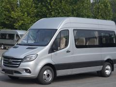 2024款 宇通天骏 V6 2.3T 柴油手动长轴高顶后双胎 7/9座