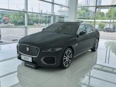 2025款 捷豹XFL 2.0T P250 两驱尊享豪华版