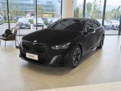 2026款 宝马5系 530Li 尊享型 M运动套装