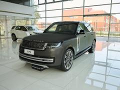 2025款 揽胜 3.0 L6 400PS 典范加长版