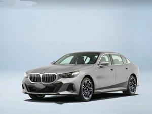 2026款 宝马5系 改款 530Li 尊享型 M运动套装