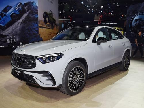 2025款 奔驰GLC轿跑 改款 GLC 260 4MATIC 轿跑SUV