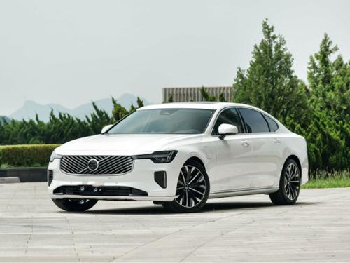 2026款 沃尔沃S90插电式混动 插电式混动 四驱长续航智雅豪华版