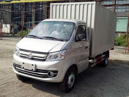 2021款 跨越王X5 1.6L汽油舒适版双排双后轮栏板2550mm货箱