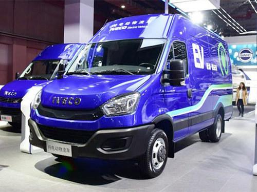 2021款 依维柯欧胜EV 运瑞78KW.H长轴高顶手动门