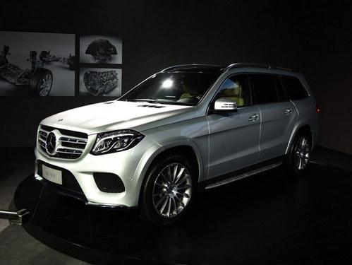 2017款 奔驰GLS GLS 450美规P01包 外观包 灯光包 雷测包