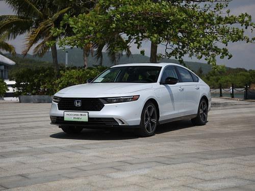 2023款 雅阁新能源 2.0L e:PHEV 豪华版