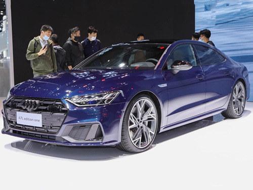 2022款 奥迪A7L 45 TFSI quattro S-line 白法师版