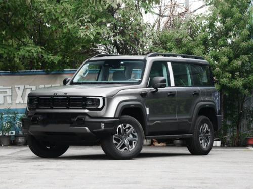 2026款 北京越野BJ40 2.0T 汽油进阶版