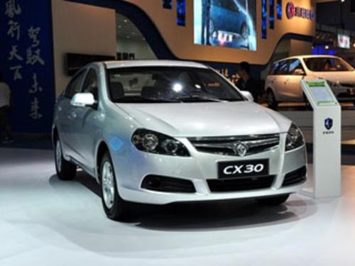 2011款 长安CX30 三厢 1.6 MT豪华低碳版